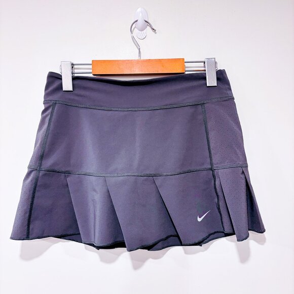 NIKE Grey Pleated Tennis Skirt with Built-In Shorts | Large * - Picture 1 of 8